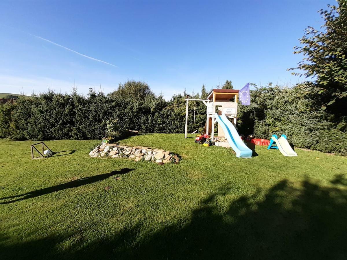 Vidiecky Apartman Kubo Pavčina Lehota Exterior foto